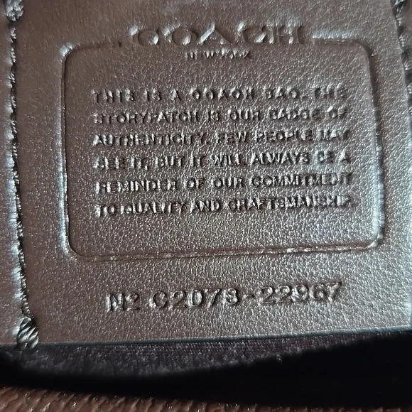 Coach Oxblood Crossgrain Leather Small Tote 9x8x3.5 Burgundy Gold - Picture 6 of 8